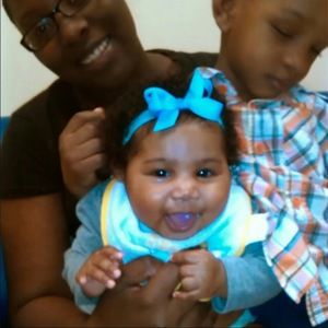 Meet your Posher, Shana